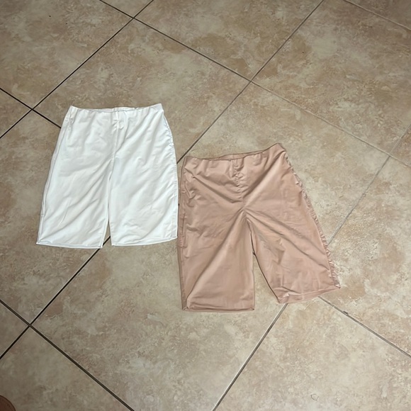 Neutral Biker Shorts - Picture 1 of 2